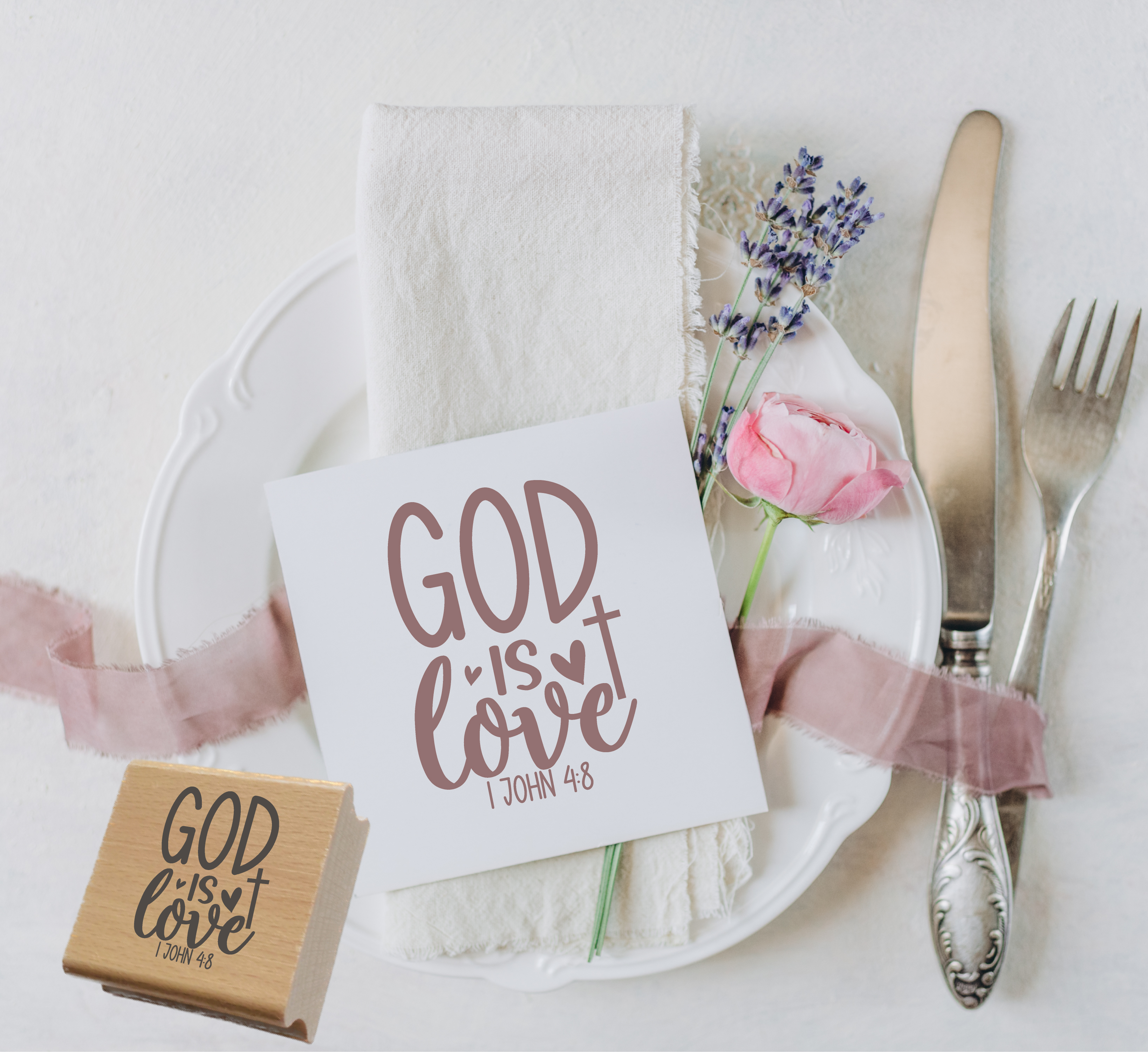 Bibelvers-Stempel "God is Love" 1. John 4:8 | Motivstempel mit Kreuz & Herzen | Holzstempel & Selbstfärber