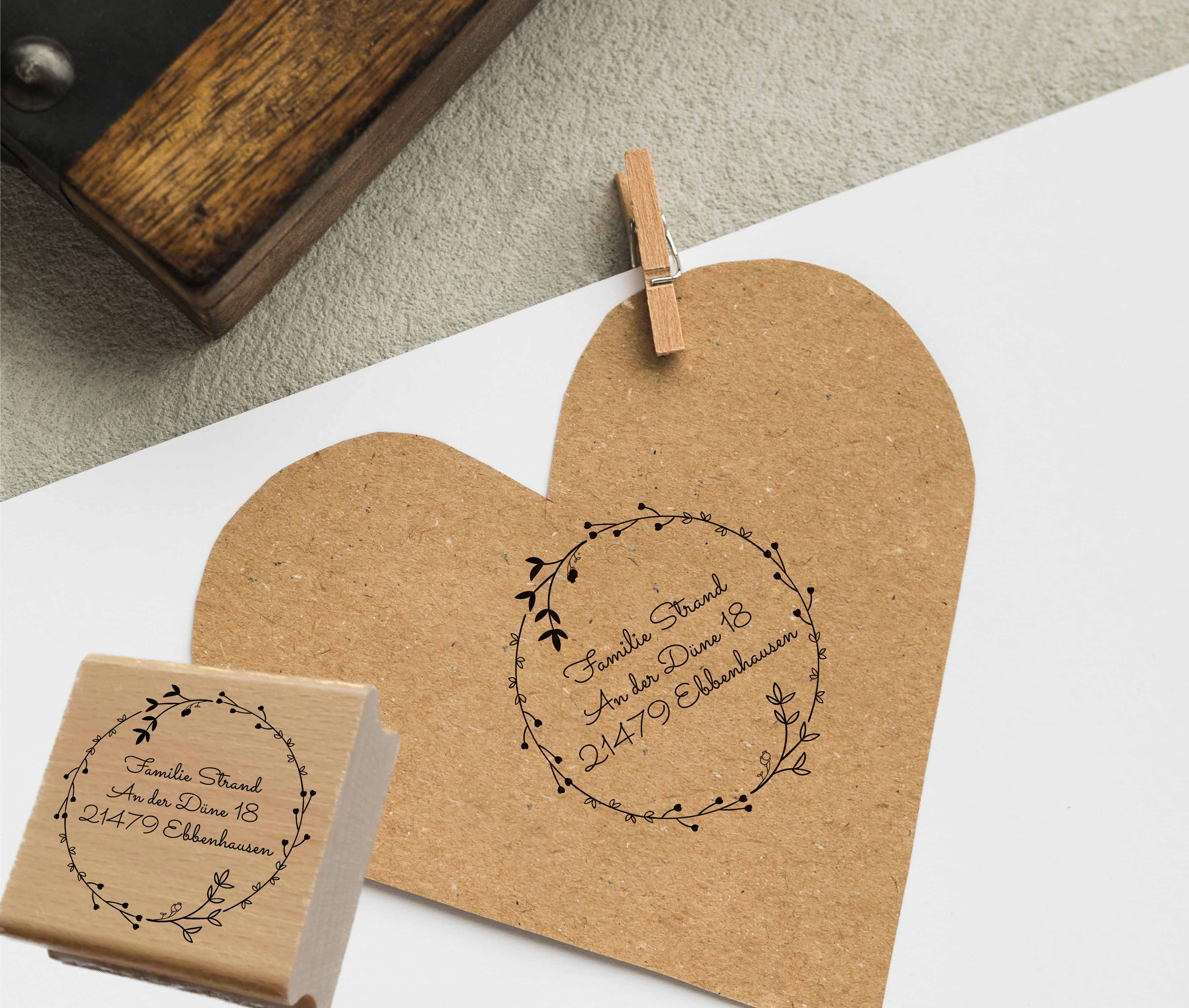 Personalisierter Adresstempel "Hagebutten-Herzchen" | 4–10 cm