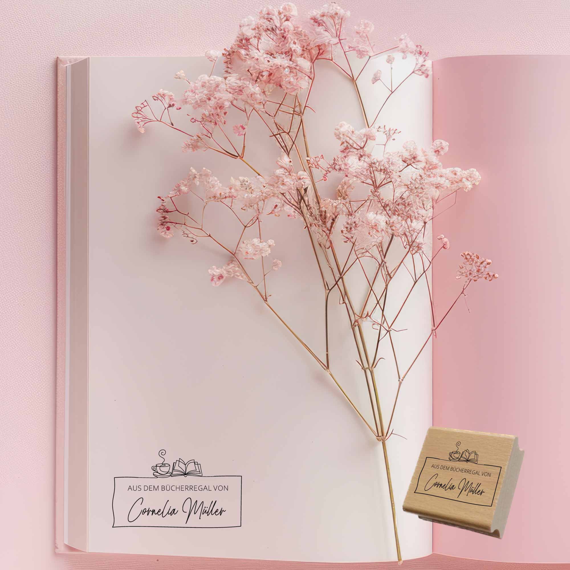 personalisierter Exlibris Stempel <br>Buch & Tasse für Lesegenuss mit Stil