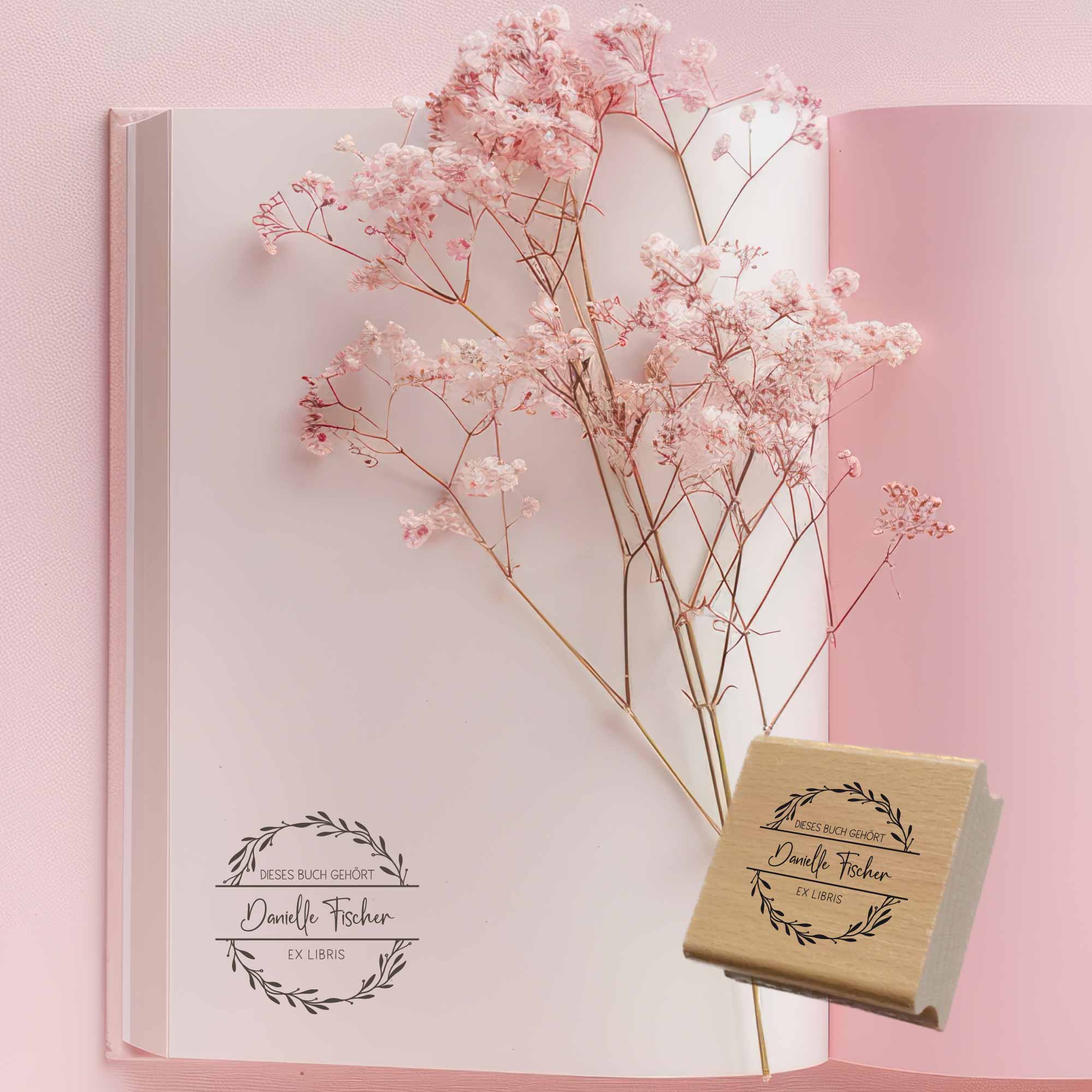 Ex-Libris Stempel | schlichter Kranz „Dieses Buch gehört:“