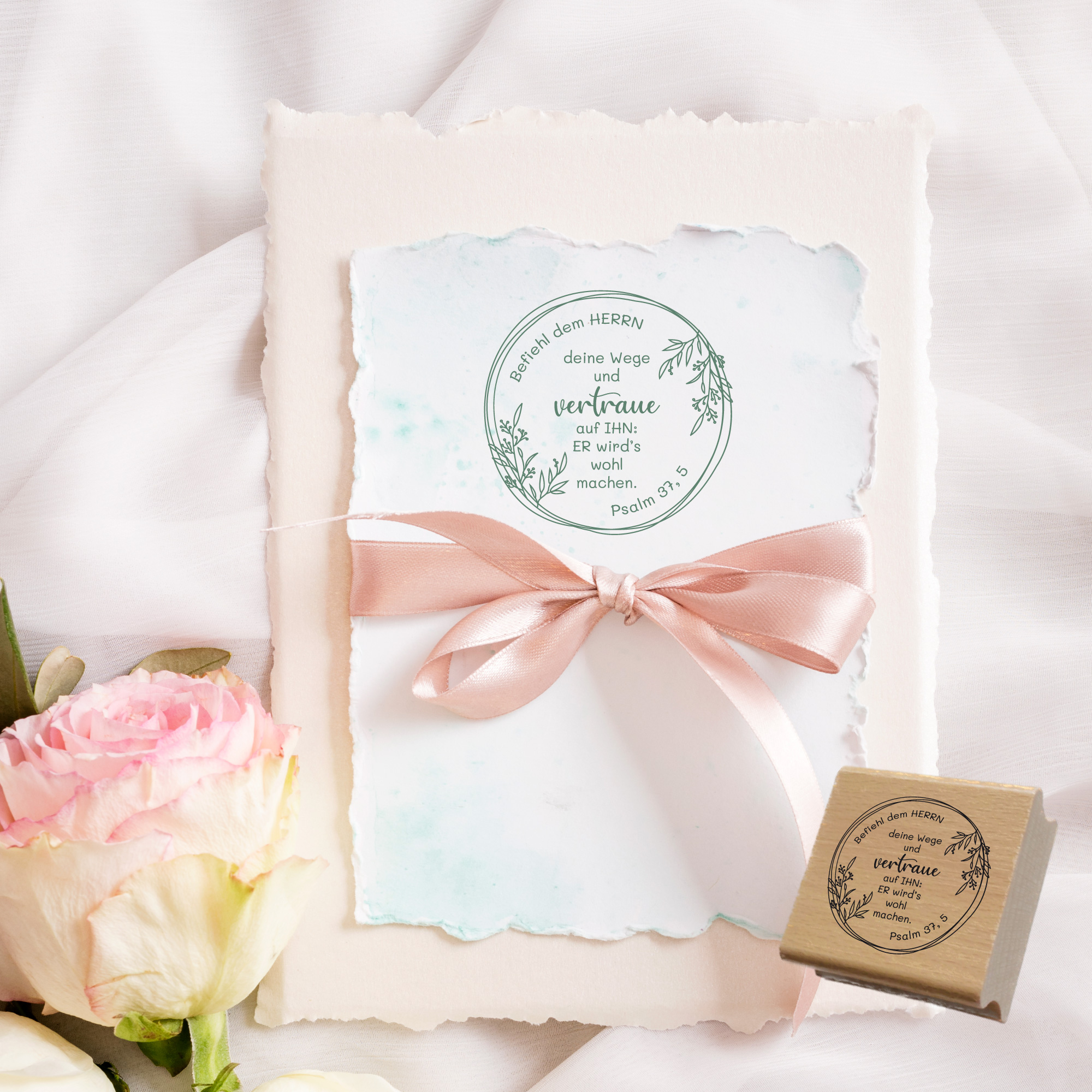 Bibelvers Stempel „Befiehl dem Herrn deine Wege“ – Psalm 37,5