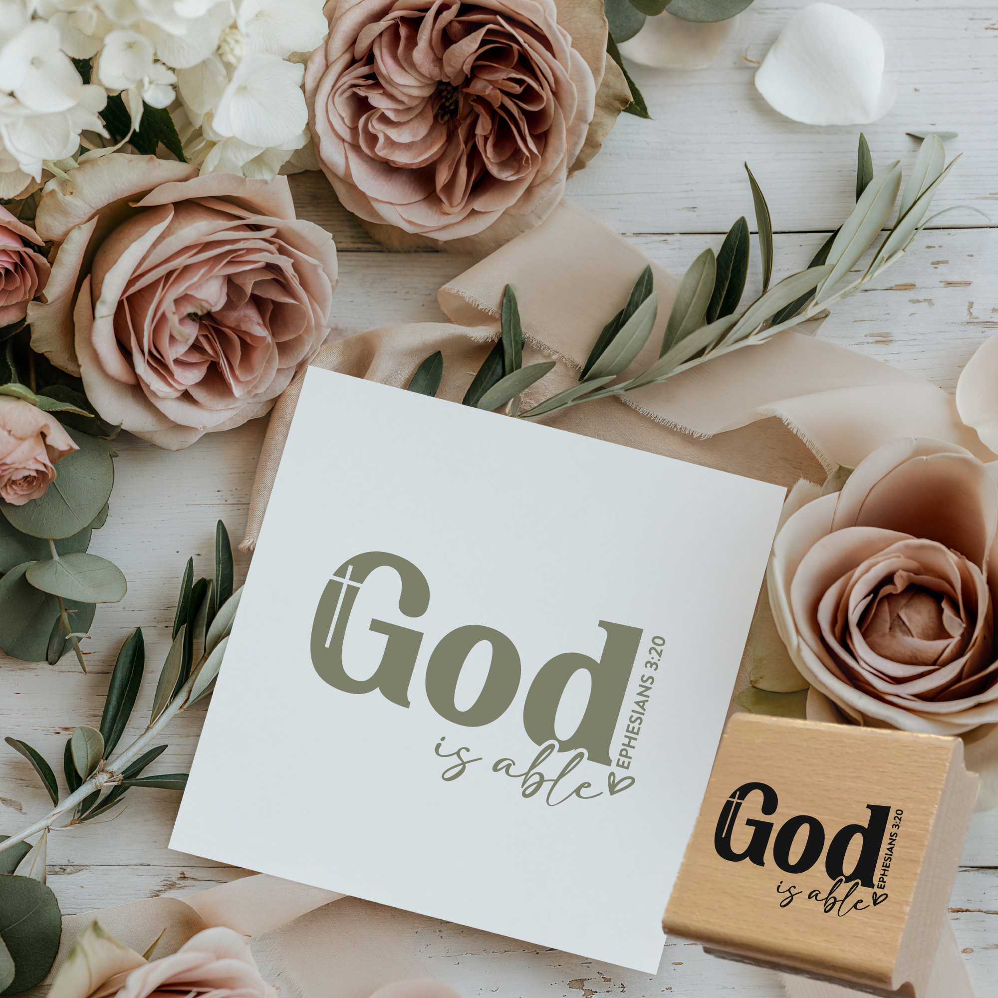 Grafischer Stempel God is able – Epheser 3,20 Bibelvers mit Kreuz (Holz oder Gummi)