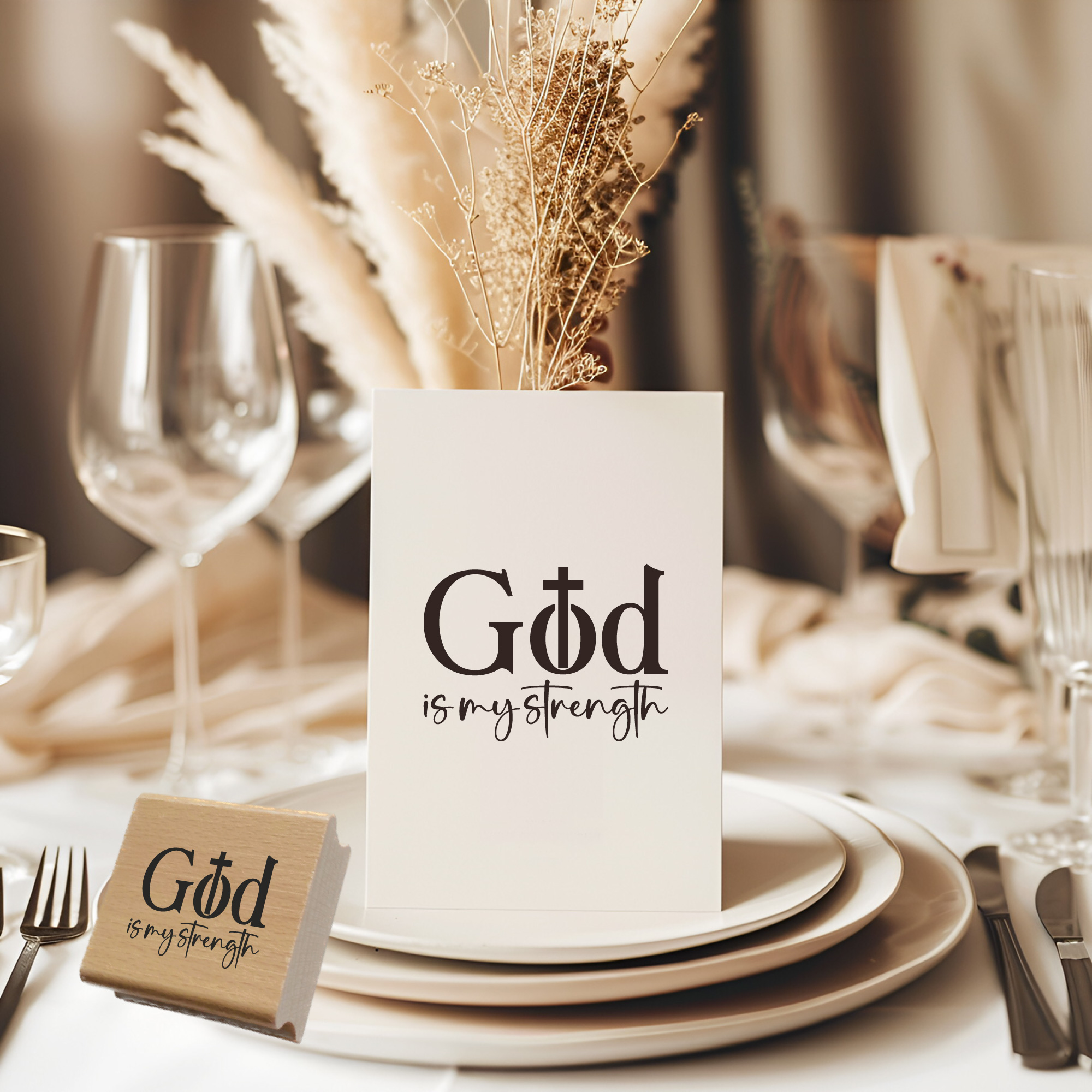 Stempel „God is my strength“ – Christlicher Motivstempel mit Kreuz-Symbol (Holz oder Gummi)