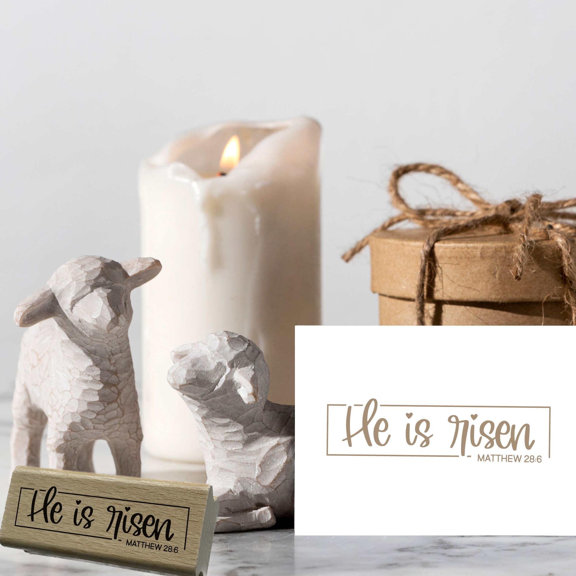 Stempel He is risen • Matthew 28:6 Christlicher Osterstempel mit Rahmen
