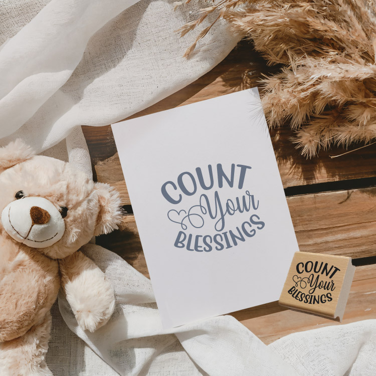 Motivstempel „Count Your Blessings“ – Hochwertiger Holzstempel für Dankbarkeit & DIY