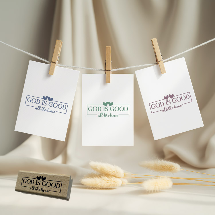 Motivstempel „God is good all the time“ – Christlicher Holzstempel mit Herz für Papeterie & DIY