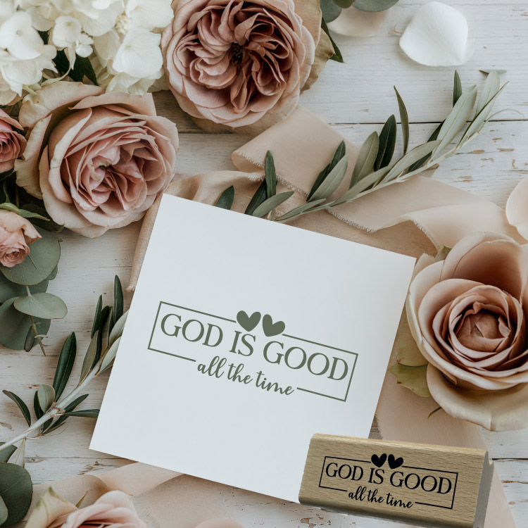 Motivstempel „God is good all the time“ – Christlicher Holzstempel mit Herz für Papeterie & DIY