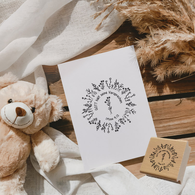 Motivstempel „Gott hält seine Versprechen“ – Christlicher Blumenkranz-Holzstempel (1. Mose 9,13) für Papeterie & DIY