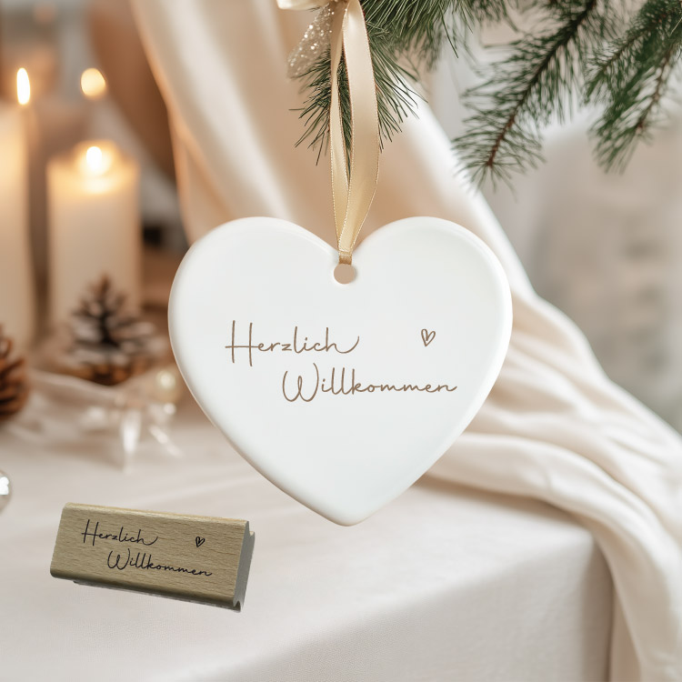 Motivstempel „Herzlich Willkommen“ – Eleganter Schriftzug-Holzstempel mit Herz für Feste, Gäste & DIY