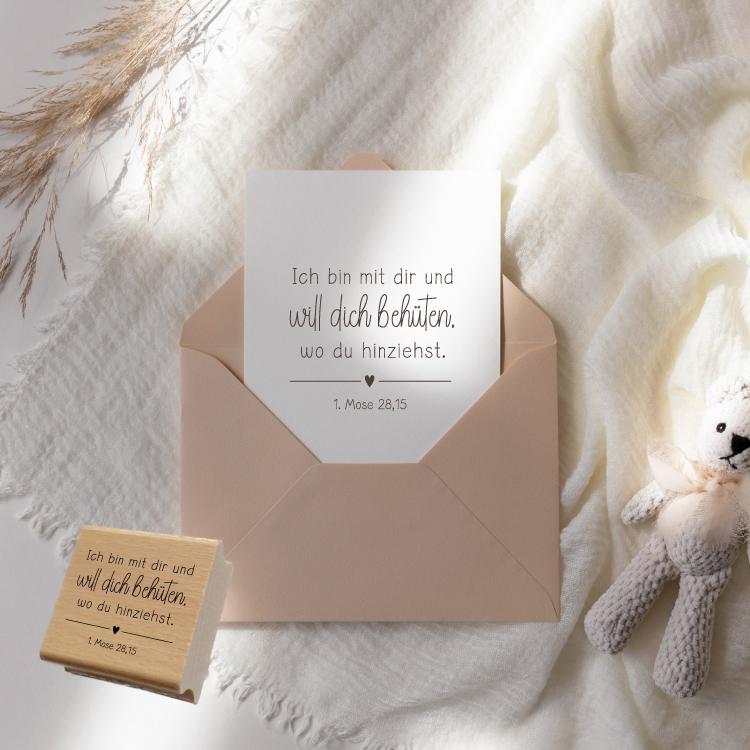 Bibelvers Stempel "Ich bin mit dir und will dich behüten, wo du hinziehst." 1. Mose 28,15 | Geschenk zum Umzug 