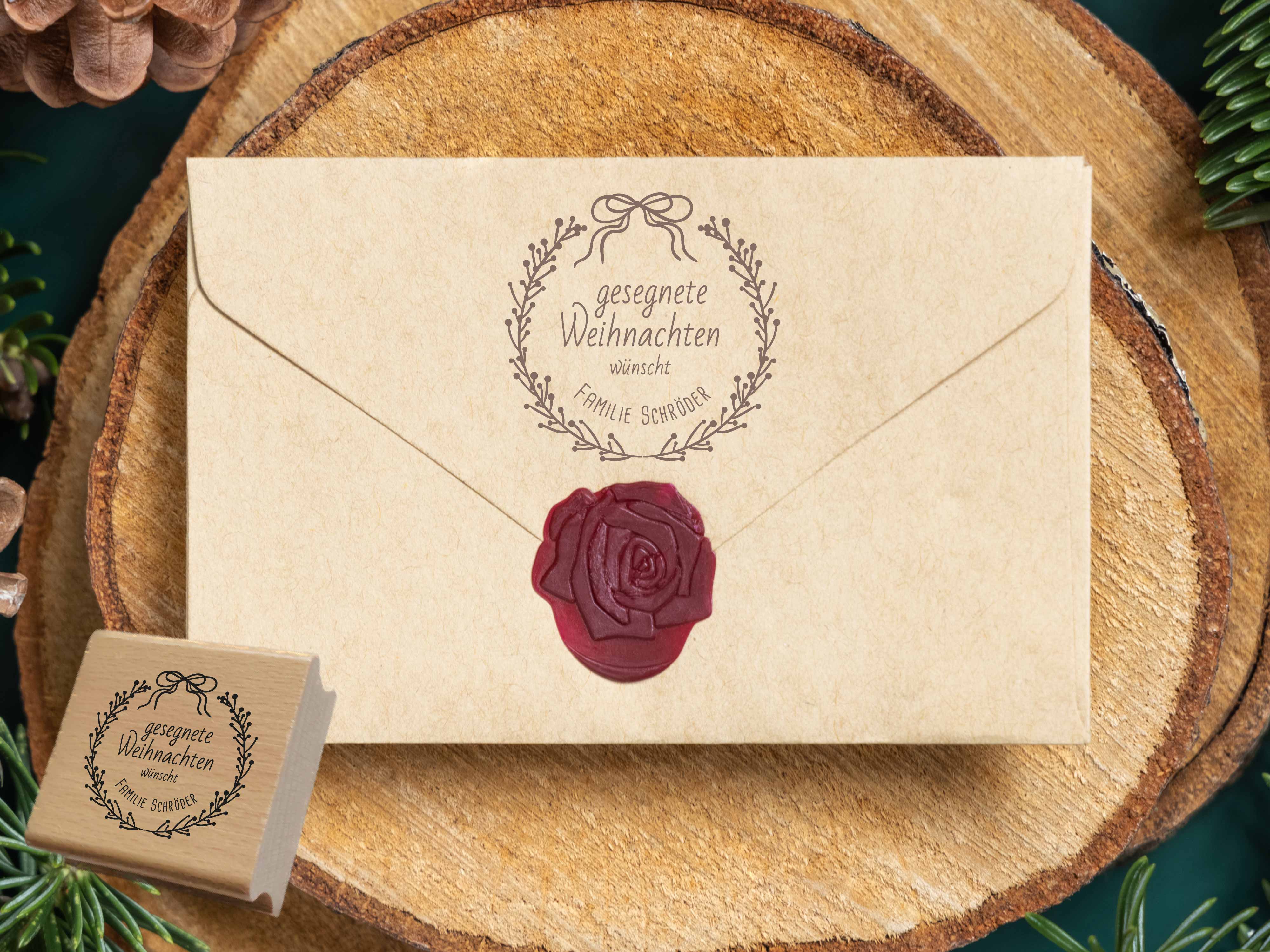 Personalisierter Weihnachtsstempel mit Schleifenkranz | 4 - 10 cm "Schröder"
