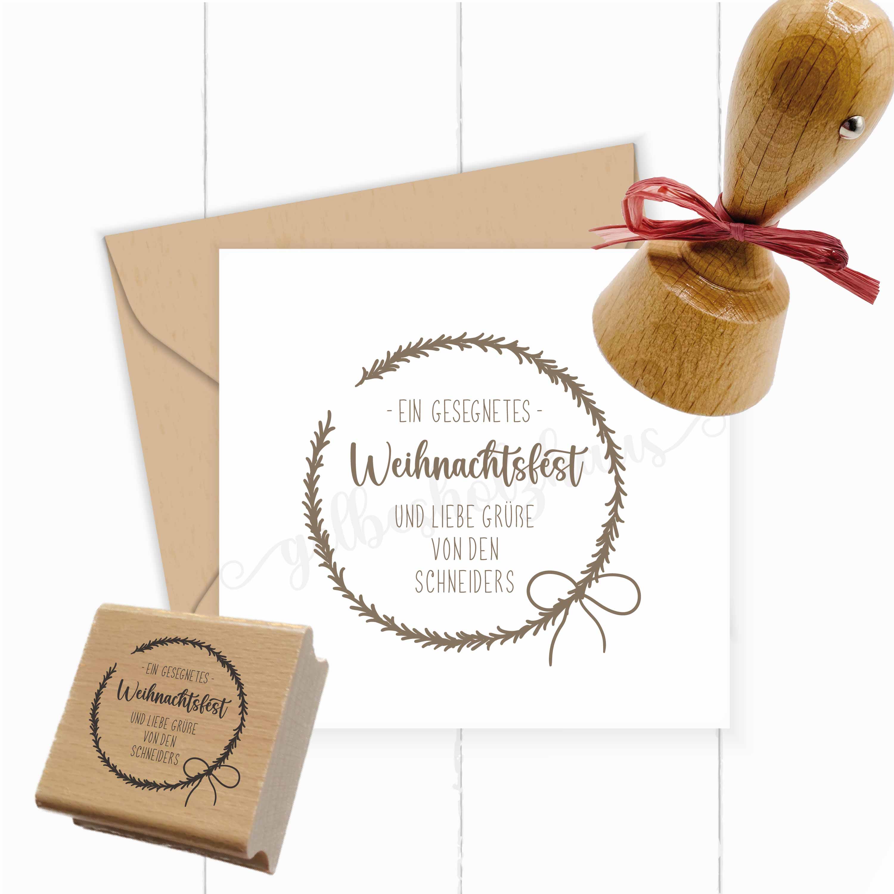 Personalisierter Weihnachtsstempel mit Schleifchen-Zweigkranz | 4 - 10 cm "Schneider"