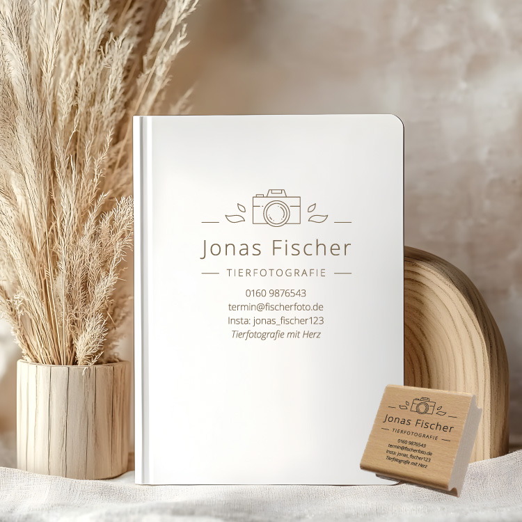 Personalisierter Fotografen Stempel mit Kamera-Logo "Jonas"