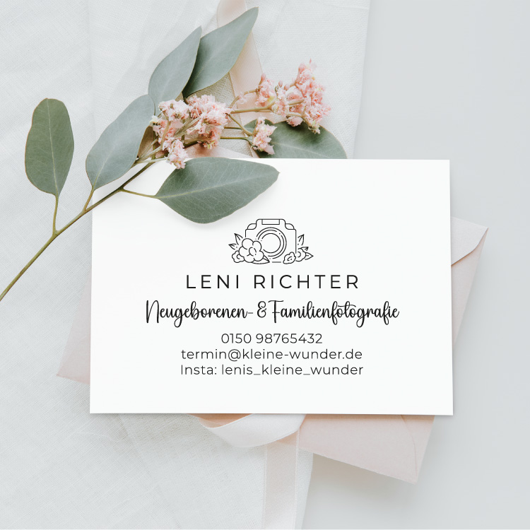 Personalisierter Fotografen Stempel mit floralem Logo "Leni"